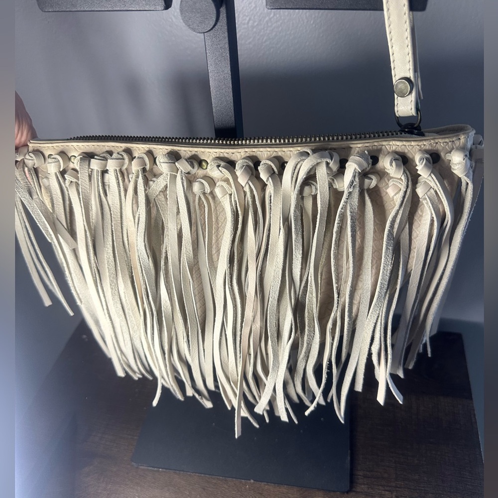 House of Harlow 1960 Cream Fringe Clutch